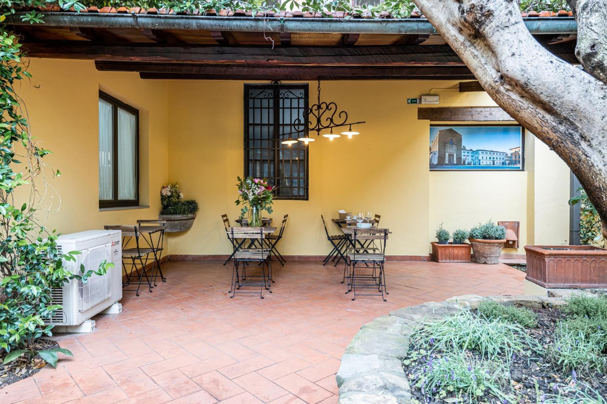 Apartamento Cortile Santa Monaca Florencia Exterior foto